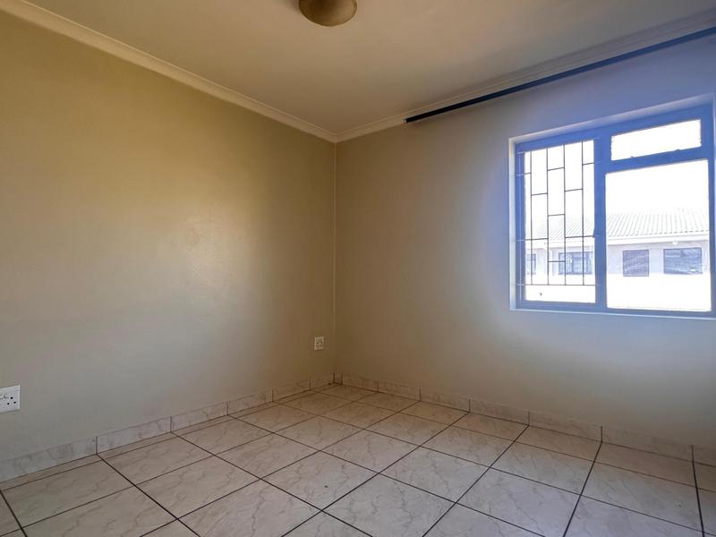 To Let 2 Bedroom Property for Rent in Strand Central Western Cape